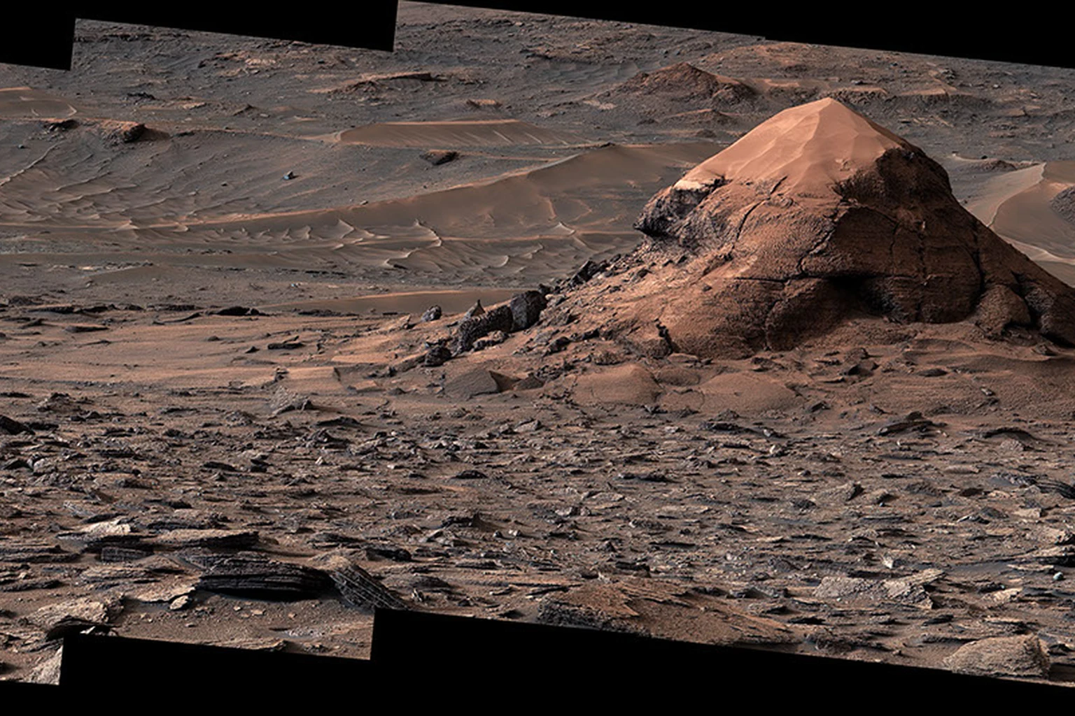 Εικόνα τεκμηρίωσης της NASA για το θέμα: Η περιέργεια της NASA βλέπει ένα μπουτάκι με άμμο.
