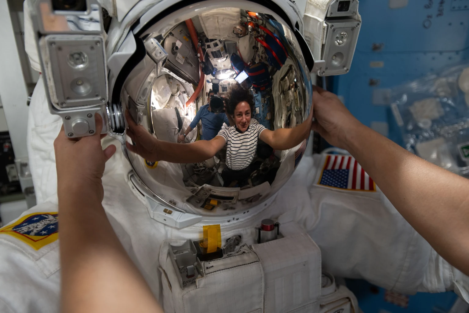 Εικόνα τεκμηρίωσης της NASA για το θέμα: NASA για να καλύψει τρεις διαστημικούς περιπάτους των ΗΠΑ, Host Preview News Conference.