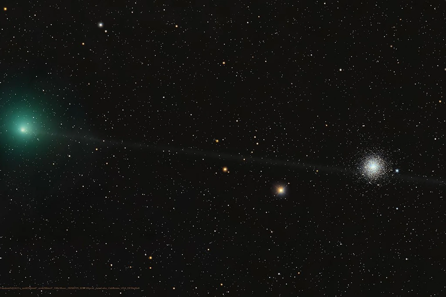 Εικόνα τεκμηρίωσης της NASA για το θέμα: Κομήτης Tempel 2: ένα φωτογραφικό πέρασμα μπροστά από το αστρικό πεδίο.